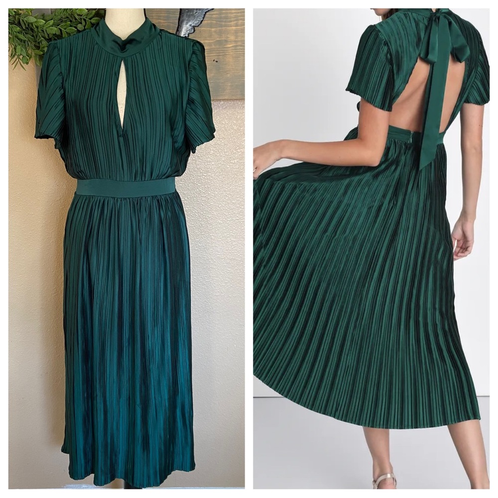 NWOT Lulus Radiant Reverie Emerald Plisse Short Sleeve Backless Midi Dress